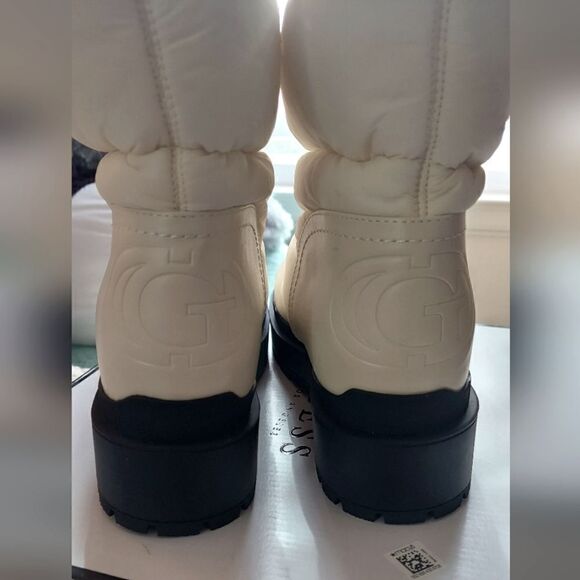 NWT Guess Women’s Leeda 2 Cold Weather Winter Snow Boots Ivory Size 9 - Picture 2 of 16